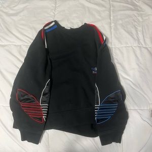 Adidas Crewneck size small velvet sleeve